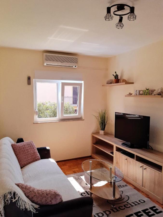 Toni Apartamento Vodice Exterior foto